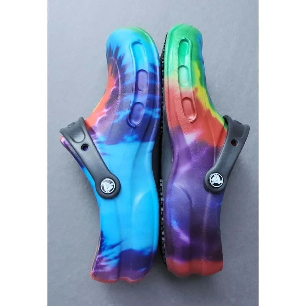 Crocs Bistro Clogs Mens 11 Tie Dye Groovy Non Slip Pride Work  Shoe Restaurant